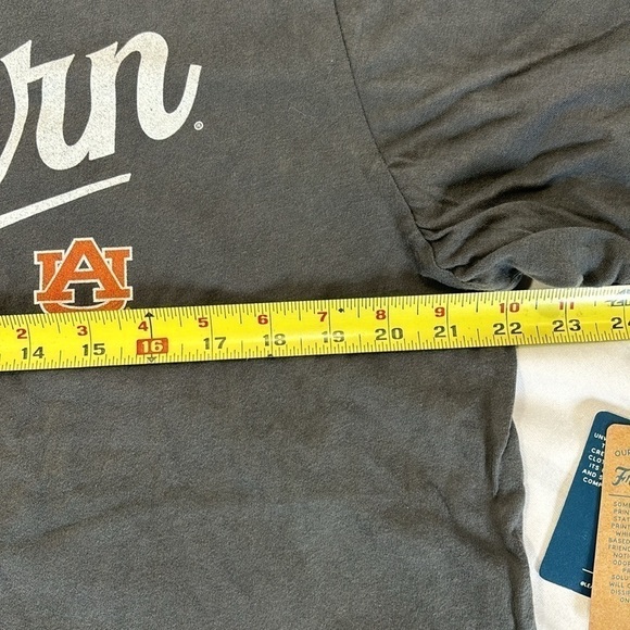 Auburn College Tee Shirt NWT‼️ Size Large - Picture 5 of 9
